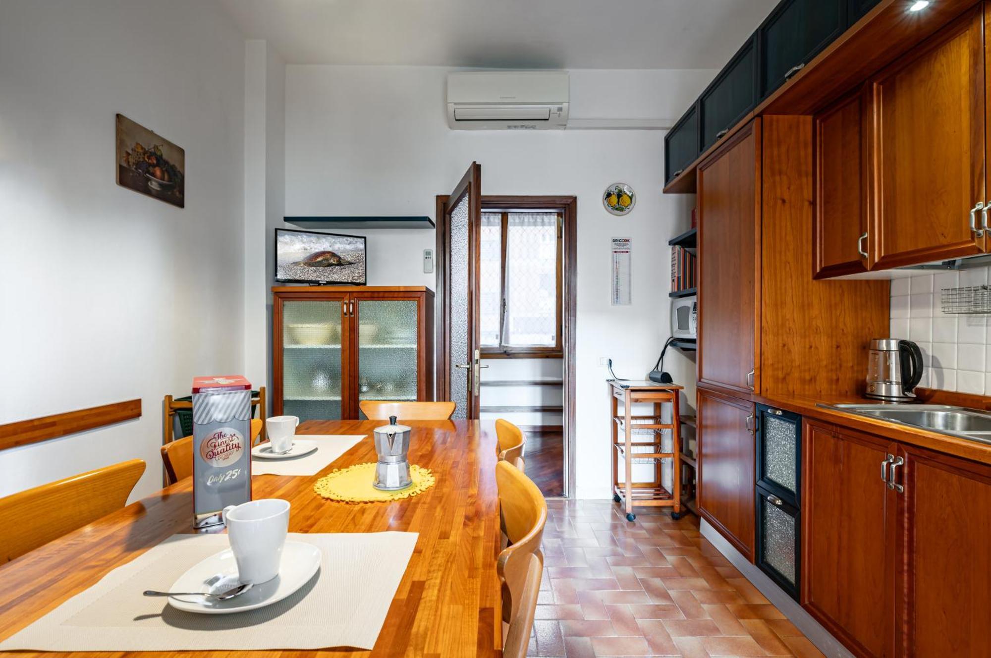 Visarno & University Roomy Flat X6 With Parking Florença Exterior foto