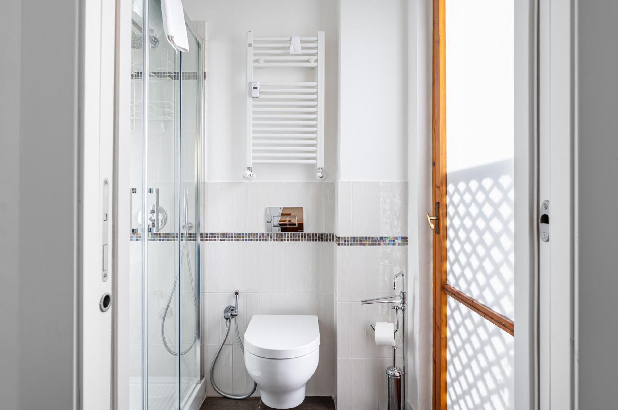 Visarno & University Roomy Flat X6 With Parking Florença Exterior foto